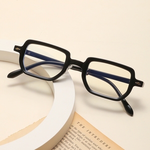 กรอบแว่นตาอ่านหนังสือทรงแบนย้อนยุค ป้องกันรังสี สำหรับคอมพิวเตอร์และโทรศัพท์มือถือ ป้องกันแสงสีฟ้า รุ่น Firstsense New Cross-border Small Frame - Product Image 2