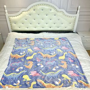 Couverture de dinosaure moderne et mignon pour garçons adolescents enfants hiver anniversaire noël cadeaux de pâques canapé canapé <span class=keywords><strong>lit</strong></span> dessin animé - Product Image 1