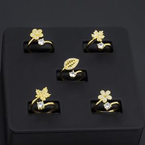 Jxx Dernier Design Bague Compacte en Laiton Plaqué Or pour Femme, Bijoux Tendance en Or 24K, Prix de Gros - Product Image 3