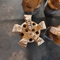 Foret diamanté PDC durable de 8 pouces à spirale rapide pour le forage de puits d'eau et de trous de forage dans la roche dure