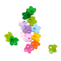 DELO TOYS (11 Colores) Bloques de Construcción MOC, Ladrillos ABS, Juguete de Jardín DIY, Placa de Hojas de Planta, Redonda 1x1 con 3 Hojas (NO.32607)