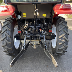 Tracteur agricole 70 CV 4x4 avec cabine et boîte de vitesses 8+8 pour remorques - Product Image 3