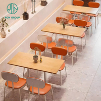Meubles de restaurant, canapé, table et chaise de style moderne, en bois carré, en cuir orange, pour salon de thé au lait, fast-food, café