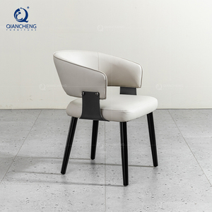QIANCHENG Forniture Cinesi: Sedia <span class=keywords><strong>in</strong></span> Pelle <span class=keywords><strong>per</strong></span> Soggiorno, Arredamento di Lusso Unico, Sedia da Pranzo con Gambe <span class=keywords><strong>in</strong></span> <span class=keywords><strong>Metallo</strong></span> Verniciato - Product Image 3