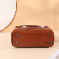Sac seau en cuir véritable de luxe, conçu par Custom Handbag pour femmes, vente en gros