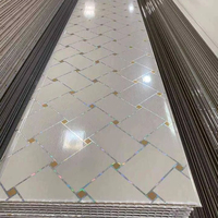 Plafond en PVC de Dubaï Design 250x7.5mm Panneau blanc brillant pour les Philippines Bande de ventilation Panneau ignifuge Fonction Easy Grid