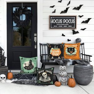 Housse de coussin vintage pour Halloween, 4 pièces, motif chat, crâne, chauve-souris, fantôme, château, en velours doux, décoration de canapé pour intérieur et extérieur - Product Image 3