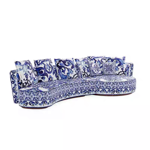 Nuovo Divano Moderno Italiano di Lusso in Tessuto con Motivi in Porcellana, Colori Blu Bianco e Blu Mare, Set di Mobili per Soggiorno - Product Image 5