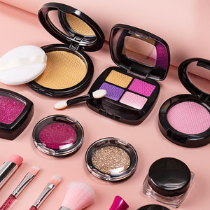 Set Regalo Cosmetici Giocattolo per Bambine, Serie Principessa Rosa, Kit Trucco con Borsetta e Ombretti per Bambini - Product Image 4