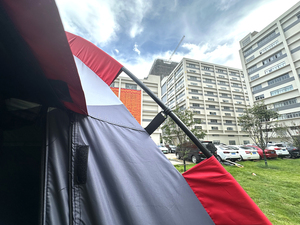 Di grandi dimensioni con tenda umana pieghevole per animali domestici in fibra di vetro e alluminio stabile per animali domestici tenda personalizzata per animali con porta a cerniera - Product Image 3
