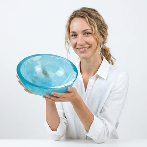 Bol en résine bleue minimaliste, poli, écologique, empilable, passe au lave-vaisselle, pour servir les aliments à la maison - Product Image 1