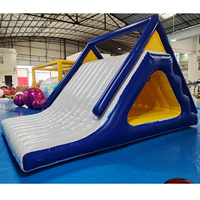 Glissade gonflable en bâche PVC durable et étanche sur mesure pour la vente