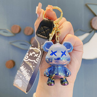 Vente en gros Porte-clés magnétique ours en résine créatif Porte-clés pendentif ours en cuir PU de couleurs Sac à main Ornement Porte-clés cadeau