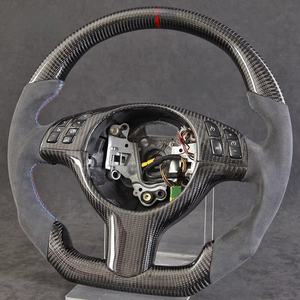 Volantes de fibra de carbono con luz de cambio LED aptos para <span class=keywords><strong>BMW</strong></span> E90 E92 <span class=keywords><strong>M3</strong></span> E82 E91 E93 E87 <span class=keywords><strong>M3</strong></span> M2 volantes personalizados E46 E60 <span class=keywords><strong>E36</strong></span> E70 - Product Image 4
