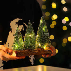 Ornements de sapin de Noël personnalisables pour bureau, mini-sapins de Noël, décorations lumineuses pour une ambiance festive. - Product Image 1