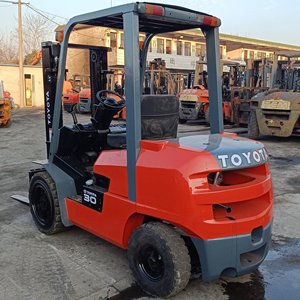 Made In Japan In Shanghai Yard Used Toyota <b>Forklift</b> FD30 3T Warehouse Material Handing Lift High Quality Originally - Product Image 3
