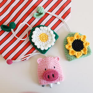 ห่วงโซ่กุญแจคาราบิเนอร์ผ้ากำมะหยี่ขนยาวทำจากผ้าฝ้าย3D ดีไซน์ดอกไม้แสนหวานอเนกประสงค์สำหรับเป็นของขวัญที่ทำด้วยมือและสร้างสรรค์สำหรับผู้หญิง - Product Image 4