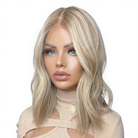 Perruque Lace Frontale Blond Cendré Ondulée Cheveux Humains Raie Latérale Naturelle Ondulations Souples Pré-Pluckées Ligne de Cheveux Pré-Plumée Bonnet Sans Colle Personnalisable