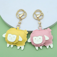 Porte-clés en cuir PU mignon en forme de mouton, pendentif animal de dessin animé, porte-clés de voiture 3D en forme de mouton, breloques de sac de créateur, vente en gros