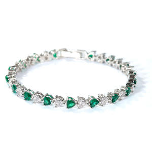 สร้อยข้อมือเทนนิสของผู้หญิงสร้อยข้อมือชุบโรเดียมสีขาวทองทันสมัยทันสมัยทำจากเพทายรูปหัวใจโรแมนติก - Product Image 3