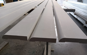 Plinthes décoratives modernes en pin pour intérieur, hôtel, maison – Décoration d'angle en MDF durable et écologique - Product Image 4