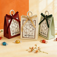 Sac cadeau élégant Shaher en velours avec nœud, breloque perle, imprimé oiseaux botaniques, poignée anneau, bordeaux, sauge, crème, style français, pour faveur de mariage