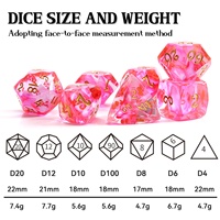 Dés de D&D personnalisables en résine, 16mm 18mm, transparents, à bords coupés diamant, motif tourbillon de brume de soie rose, plusieurs couleurs