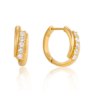 Boucles d'oreilles Huggie forme géométrique en acier inoxydable 18K avec strass blancs sertis en canal, bijoux cadeau - Product Image 5