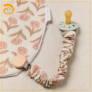 Wholesale Custom Infant Pacifier Clip Soft Safe Cotton Fabric New Design Eco-Friendly Wood Bead Baby <strong>Dummy</strong> Holder Newborn Gift - Product Image 4