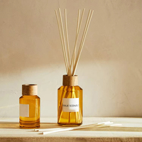True Scent En gros : Bouteilles de diffuseur en verre vides, bâtonnets diffuseurs naturels, huiles essentielles, kits de diffuseurs à bâtonnets sous marque privée