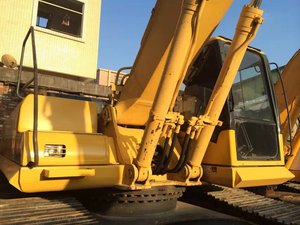 Excavadora Usada Komatsu PC350-7 de 35 Toneladas de Alta Calidad, Motor Cummins, Bomba de Válvulas Kawasaki, Buen Rendimiento, Gran Oferta - Product Image 5