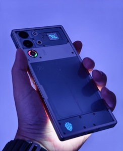 Téléphone de jeu Red Magic 10S Pro+ 5G, écran tactile 144Hz 960Hz, 7500mAh, 120W ICE 13.0, Snapdragon 8 Elite, débloqué - Product Image 4