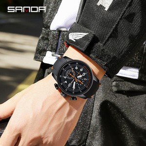 Reloj de Cuarzo para Hombre Sanda 5507 Luminoso e Impermeable, Reloj Deportivo de Seis Agujas con Calendario y Correa de Silicona de Dos Tonos - Product Image 6