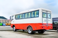 Personalizado 4X4 6X6 Tracción en todas las ruedas Off Road Coach Bus 10 16 23 Asientos Luxury AC Desert Coaster Bus