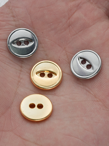 Großhandel 14mm Einfache Runde 2-Loch-Knöpfe Glatte Metallknöpfe Dekoration Kleidung Manschettenknöpfe Kragenknöpfe für Accessoires - Product Image 4