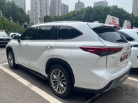 Toyota Highlander Hybride 2.5L E-Four 4x4 Édition Premium 7 Places LHD 2022 Véhicule Hybride d'Occasion Prêt à l'Exportation en Afrique avec Inspection Prise en Charge