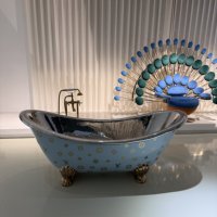 Baignoire de Luxe en Métal, Moderne et Minimaliste, en Acier Inoxydable, Finition Personnalisable pour Studio de Designer, Maison Écologique