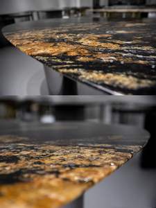 Bureau <span class=keywords><strong>de</strong></span> bureau en granit <span class=keywords><strong>de</strong></span> luxe Table basse ovale avancée en soie dorée Bureau <span class=keywords><strong>de</strong></span> <span class=keywords><strong>réception</strong></span> Comptoir <span class=keywords><strong>de</strong></span> <span class=keywords><strong>réception</strong></span> avant - Product Image 3