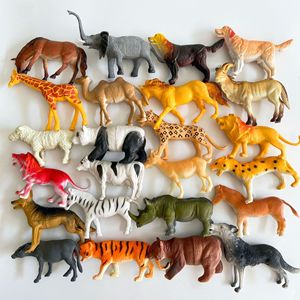 Luckykoo Ensemble de 53 jouets animaux avec 32 animaux différents, arbres, herbes et clôtures de simulation, jouets pas chers, mini jouets animaux pour enfants - Product Image 1