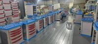 Chariot d'urgence médical multifonctionnel en ABS pour hôpital, chariot à médicaments avec verrouillage centralisé et roulettes silencieuses