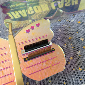 Kits d'extensions de cils professionnels de haute qualité, durables, magnétiques, personnalisables, en acrylique, avec des tuiles de cils en forme de papillon, de marque Dragon Premium - Product Image 1