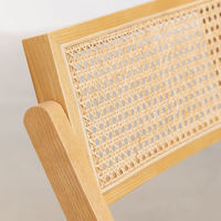 Chaises de salle à manger pliantes en rotin durables pour la restauration, chaises en bois pliables pour événements de mariage (vente en gros)