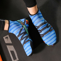 Chaussures aquatiques personnalisées pour femmes, légères et de haute qualité, en caoutchouc souple, idéales pour la natation et les activités de plein air estivales, avec fermeture éclair.