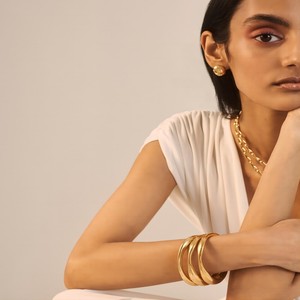 Boucles d'oreilles en acier inoxydable plaqué or 18 carats, design géométrique, pour femmes, à porter au quotidien - Product Image 2