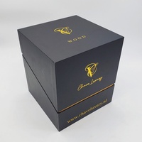 Boîte en forme de livre magnétique de luxe écologique EUDR, emballage en carton rigide personnalisé, insert en tissu satiné, ensemble cadeau premium pour tasse et mug