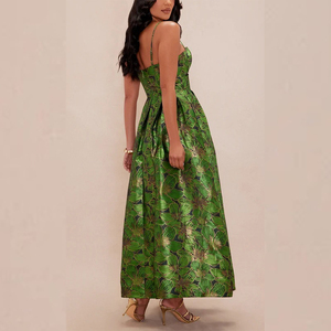 <span class=keywords><strong>Robe</strong></span> longue élégante en jacquard floral vert avec bretelles spaghetti et détails plissés, <span class=keywords><strong>robe</strong></span> de soirée formelle personnalisable - Product Image 3