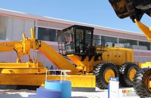 Heavy Duty Lich Mach Motor Graders Construcción Maquinaria de alta durabilidad - Product Image 5