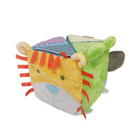 Cube sensoriel en peluche animaux de la jungle 4 faces OEM ODM pour nouveau-né, cadeau de naissance, jouet éducatif, vente en gros