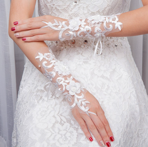 2024 nouveaux accessoires de fête de danse <span class=keywords><strong>gants</strong></span> à fleurs blanches mariée <span class=keywords><strong>gants</strong></span> en <span class=keywords><strong>dentelle</strong></span> - Product Image 3