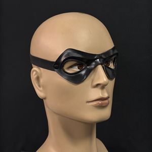 Umbrella Academy Black Eye Half Face Mask Disfraz de Halloween ecológico - Product Image 4